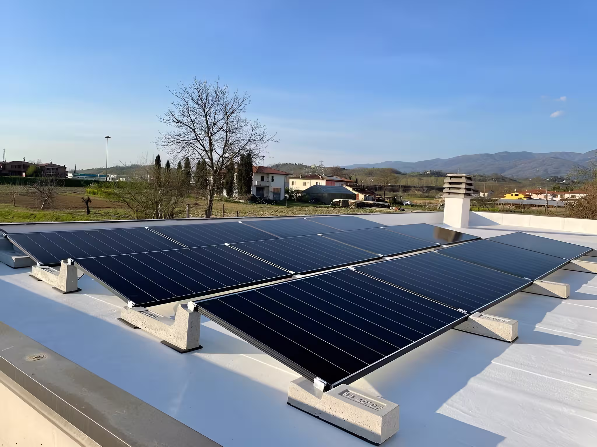 Impianto fotovoltaico su Tetto con Supporti-2